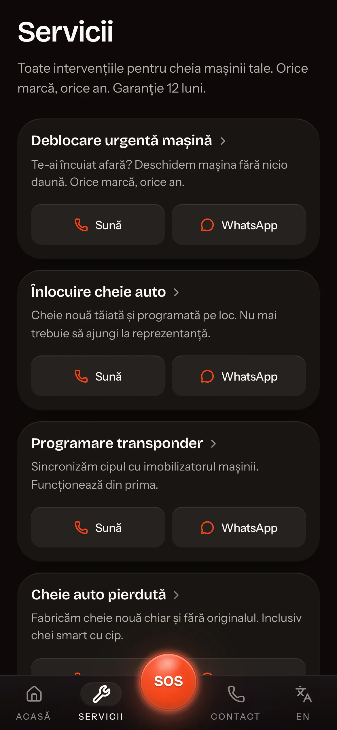 The services list on a phone: cards for deblocare urgentă mașină, înlocuire cheie auto and programare transponder, each with a Sună and a WhatsApp button, above a full-width tab bar with a raised orange SOS disc at its centre.